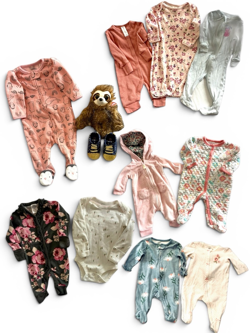 Bundle of 12 Baby Girls clothing size 0-3 months